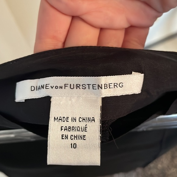 Diane Von Furstenberg black high waisted shorts - Picture 3 of 3